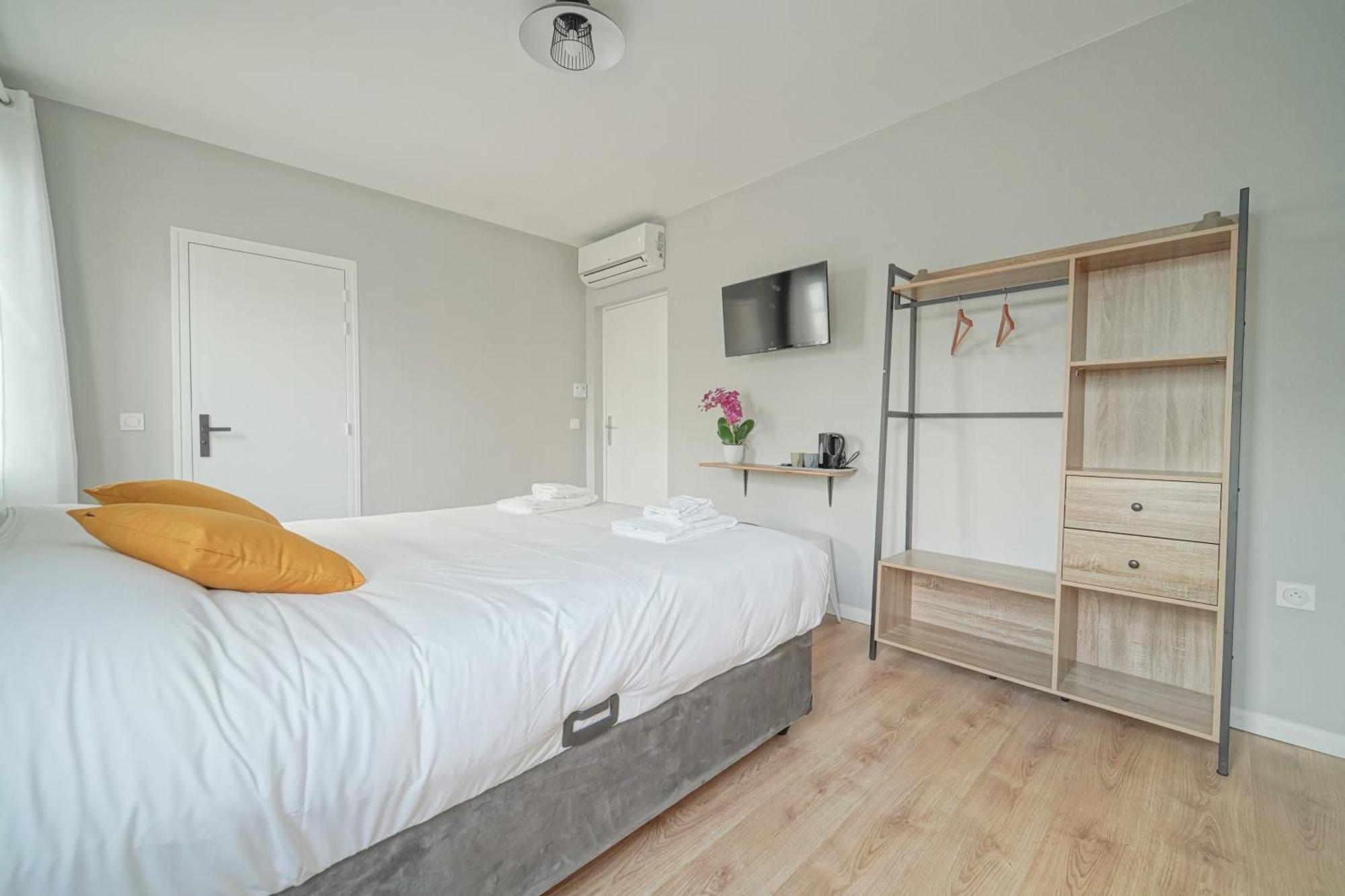 Trianon Saint Ouen Hotel Exterior foto