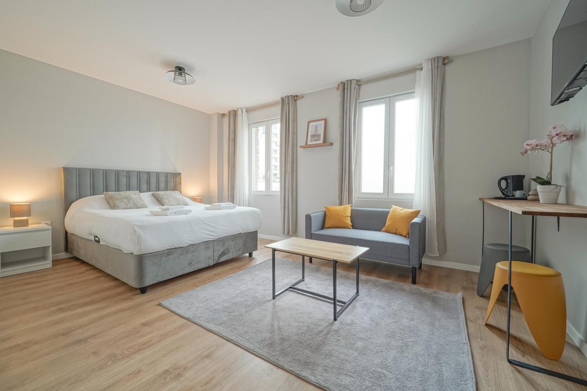 Trianon Saint Ouen Hotel Exterior foto